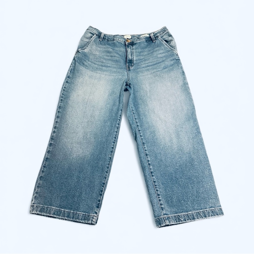 Wonderly Light Blue Cropped Wide Leg Jean